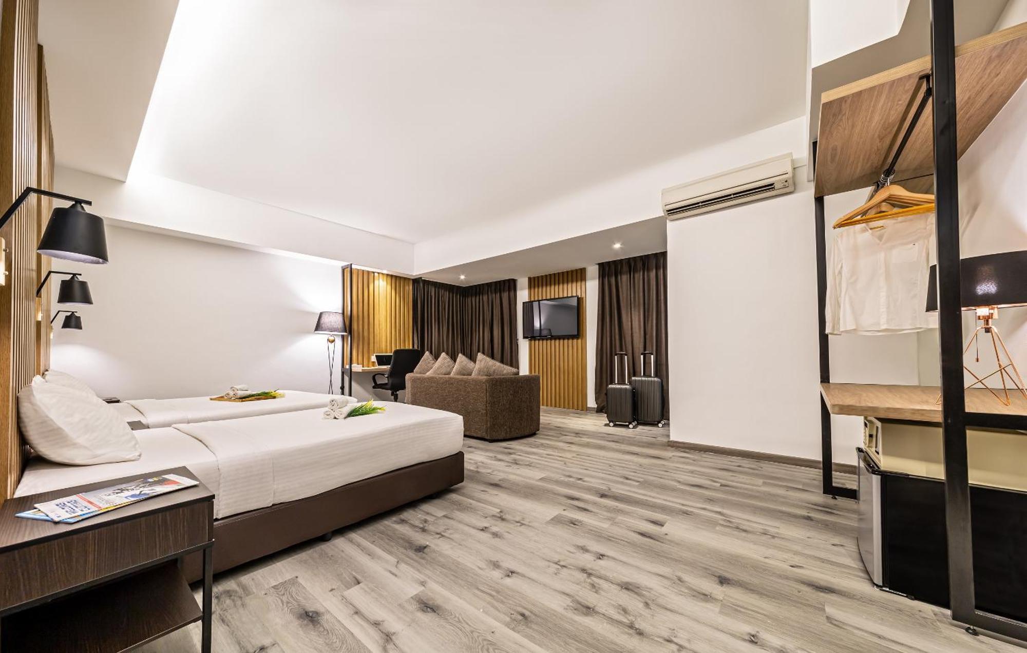 Thy Executive Hotel Johor Bahru Dış mekan fotoğraf