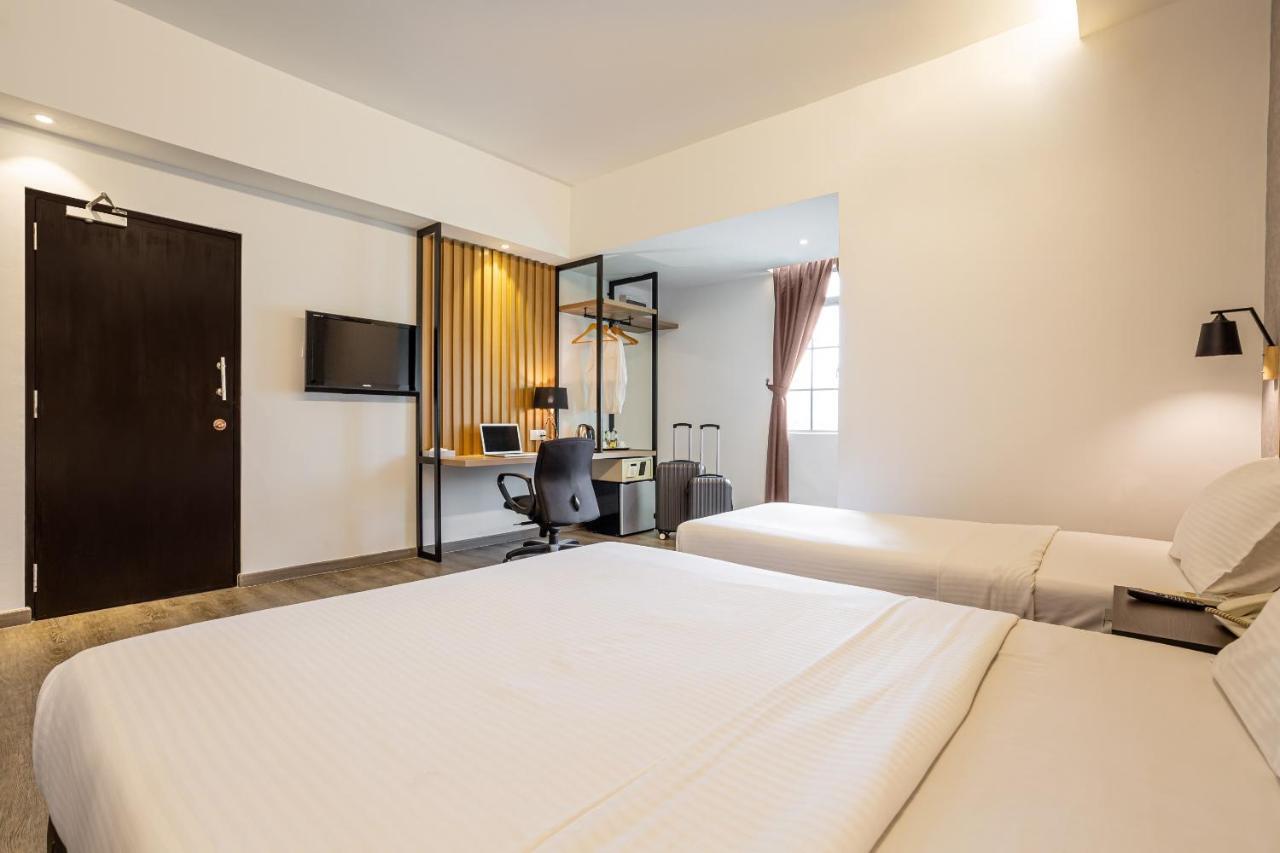 Thy Executive Hotel Johor Bahru Dış mekan fotoğraf