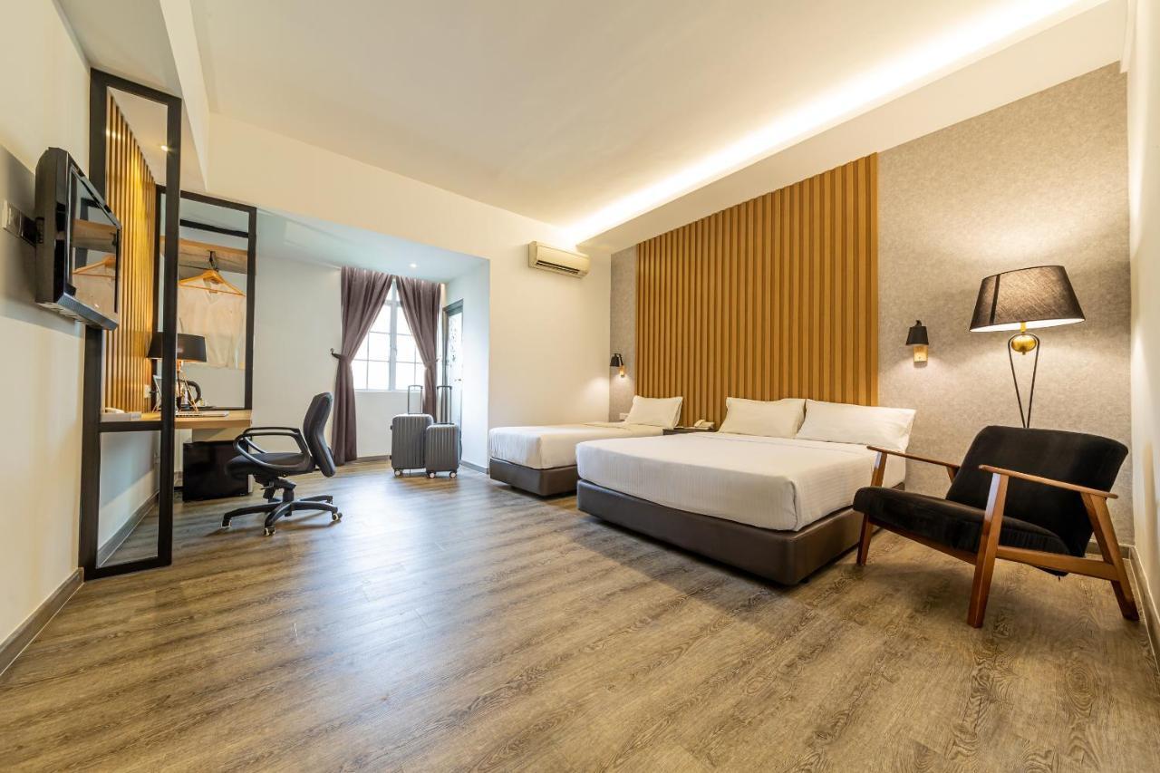 Thy Executive Hotel Johor Bahru Dış mekan fotoğraf