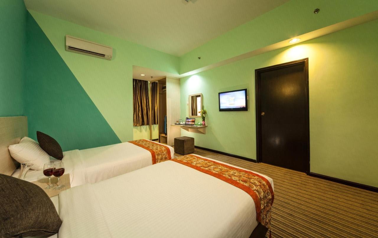 Thy Executive Hotel Johor Bahru Dış mekan fotoğraf